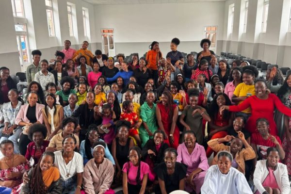 Voluntariado Shalom lança edital para Expedição Angola Voluntariado Shalom lança edital para Expedição Angola